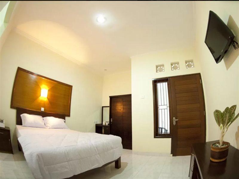OYO 3910 Teges Inn Kuta Lombok Exterior foto
