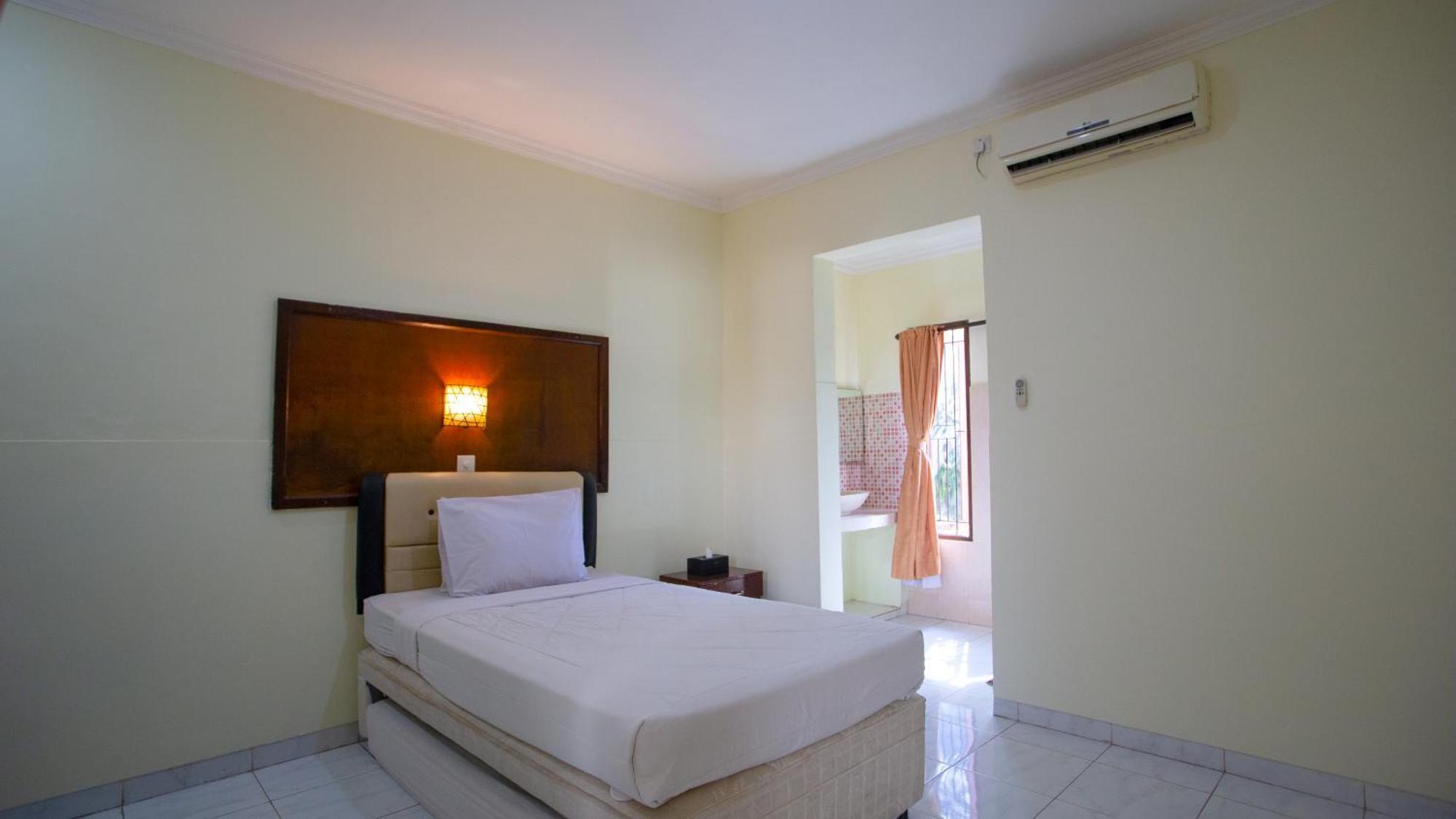 OYO 3910 Teges Inn Kuta Lombok Exterior foto