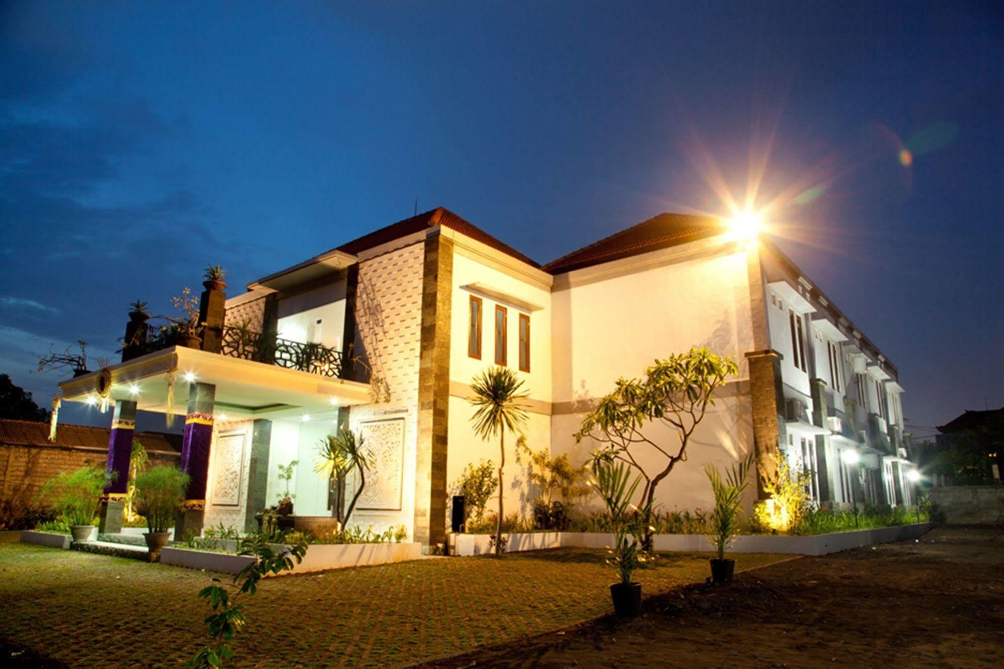 OYO 3910 Teges Inn Kuta Lombok Exterior foto