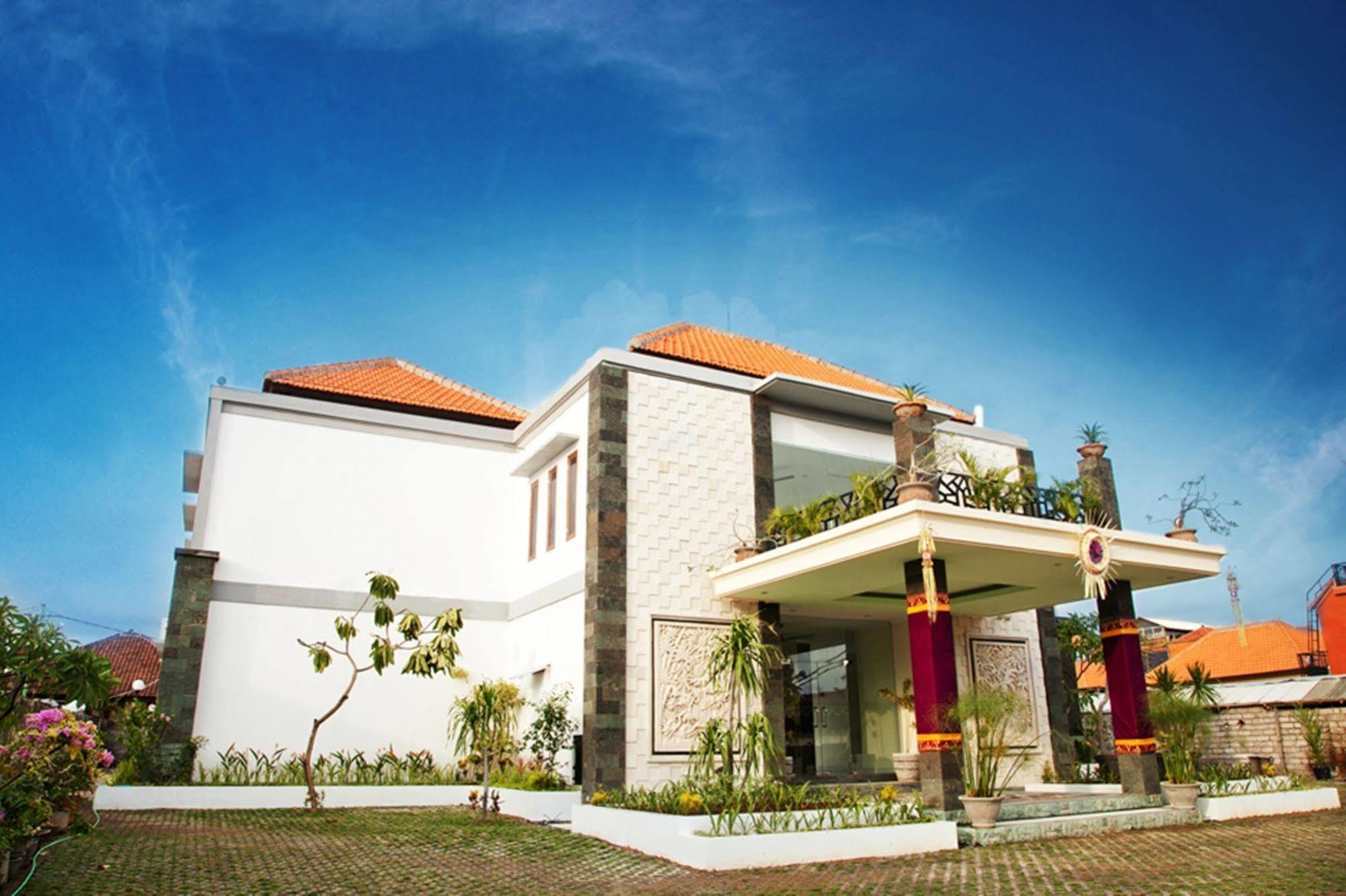 OYO 3910 Teges Inn Kuta Lombok Exterior foto