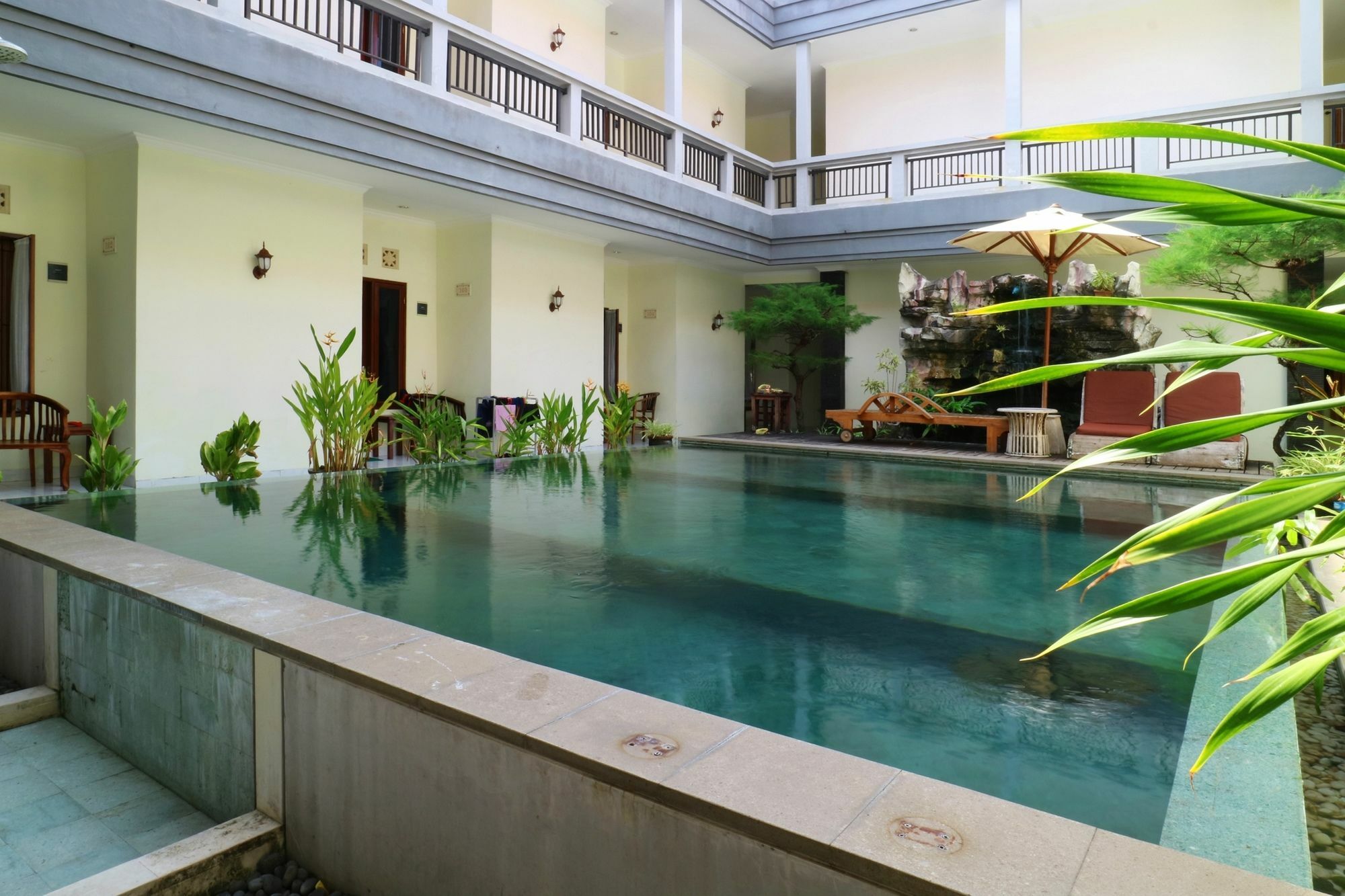OYO 3910 Teges Inn Kuta Lombok Exterior foto